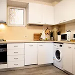 Aquarium Apartment Grivita